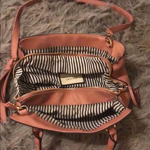 Mauve Purse - Picture 2 of 3